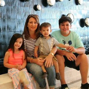 Meet your Posher, Liz